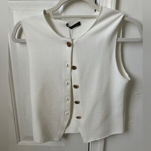 Zara Cream Sleeveless Button-Up Blouse size -small
